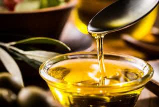 Zdrowe tłuszcze: masła i oleje, które warto jeść
