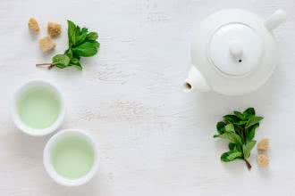 Pij zieloną herbatę, a będziesz o wszystkim pamiętać!