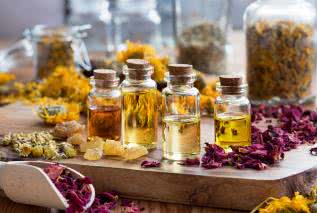 Aromaterapia - zastosowanie i właściwości lecznicze olejków eterycznych