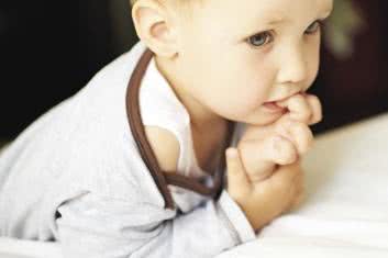 Uwaga na obgryzanie paznokci