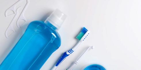 Jak dbać o zęby? 9 naturalnych sprzymierzeńców