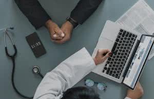 Aspiryna w profilaktyce udaru mózgu: manipulacja, nie nauka