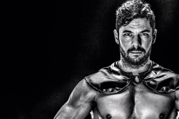 Uzbrojony w mięśnie