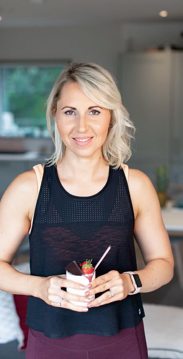 Georgia Lennard - owoce