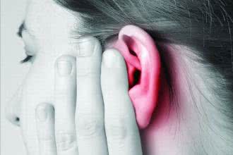 Nadmiar woskowiny w uchu - jak usunąć czop woskowinowy z ucha?