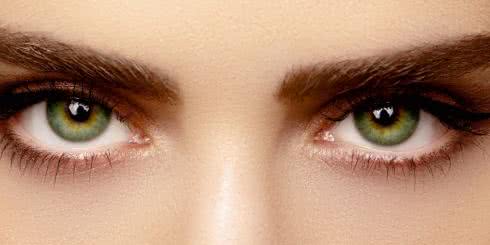 Domowe sposoby na piękne brwi i rzęsy