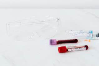 Przełomowa biopsja. Czy prosty test krwi sprawi, że pobieranie tkanek nie będzie konieczne?