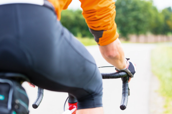 Z powrotem na siodełku – fizjoterapia po złamaniu kości łonowej