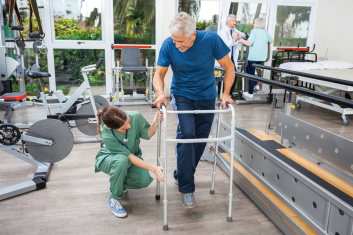 Międzysektorowy program rehabilitacji po operacji stawu biodrowego