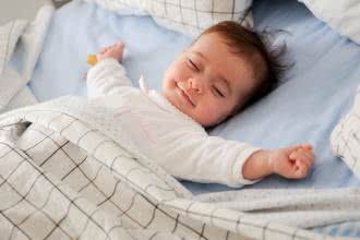 Sen a stres. Jak pomóc dziecku lepiej spać?