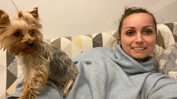 Pani Kamila z pieskiem