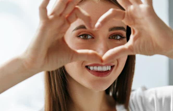 Jak wzmocnić rzęsy naturalnie?