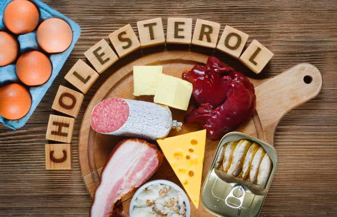 Czy produkty bogate w tłuszcze podnoszą cholesterol?
