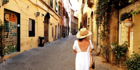 Czy spacer poprawi samopoczucie podczas menopauzy?