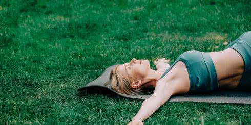 Proste ćwiczenia, które pomagają odzyskać spokój