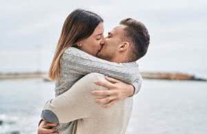 Połączeni mikrobiotą - jak nasz mikrobiom zmienia się pod wpływem partnera i co z tego wynika?