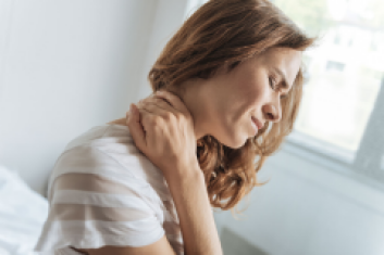 Skuteczność interwencji psychologicznych prowadzonych przez fizjoterapeutów w leczeniu bólu szyi: przegląd systematyczny z metaanalizą