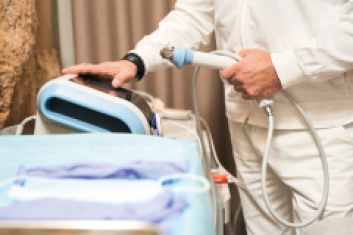 Pozaustrojowa terapia falą uderzeniową. Przegląd aparatów