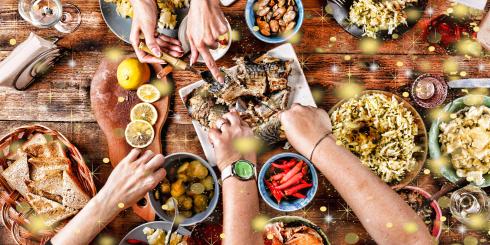 9 prostych zasad, by się nie przejeść i nie utyć w święta