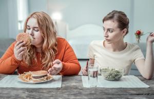 Cheat meal – czy warto pozwalać sobie na dietetyczne grzeszki?
