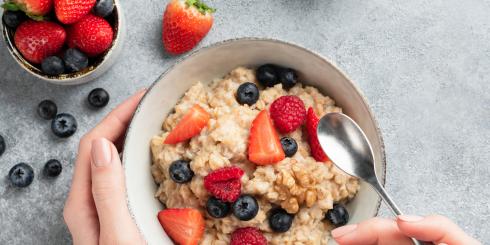 Dieta łagodząca objawy refluksu - co jeść, a czego unikać?