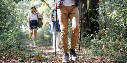 Nawracający ból kończyny podczas chodzenia? To może być chromanie przestankowe