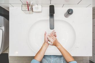 Dlaczego myjemy ręce? Historia związku medycyny i mydła