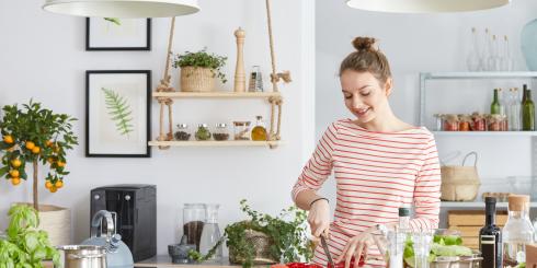Jak post może pomóc w detoksykacji organizmu i walce z otyłością oraz przewlekłym zmęczeniem?