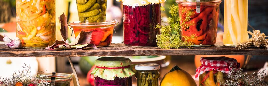 Zioła, kiszonki i zielone warzywa zwiększają poziom żelaza we krwi