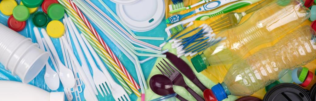 Mikroplastik jest niebezpieczny dla naszego zdrowia. Czy można go unikać?