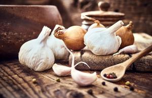Nie tylko czosnek i cebula. Poznaj naturalne antybiotyki wzmacniające odporność