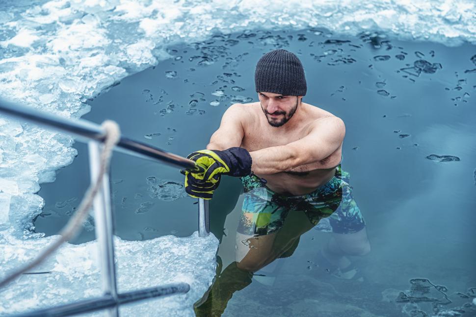 kąpiele w zimnej wodzie