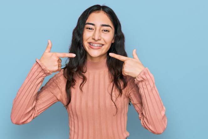 Dlaczego coraz częściej mamy krzywe zęby? Winne miękkie jedzenie?