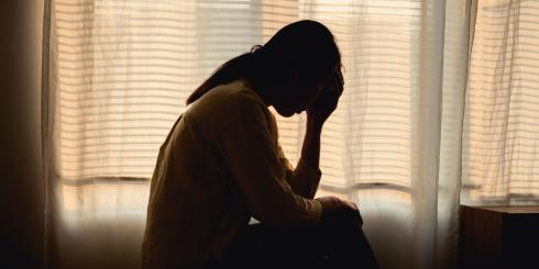 Ponad połowa osób w Polsce cierpiących na ból przelwekły to kobiety. Dlaczego?