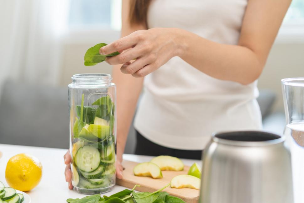 Alkaliczny zielony sok detoksykujący