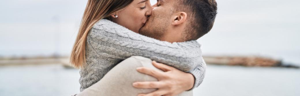 Zaczyna się od pocałunku - jakie choroby przenosi ślina?