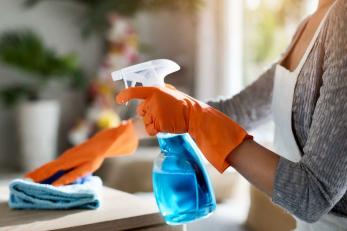 Te substancje niekorzystnie działają na układ hormonalny. Jak ich unikać?