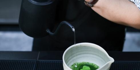 Boisz się udaru? Pij więcej herbaty i mniej kawy