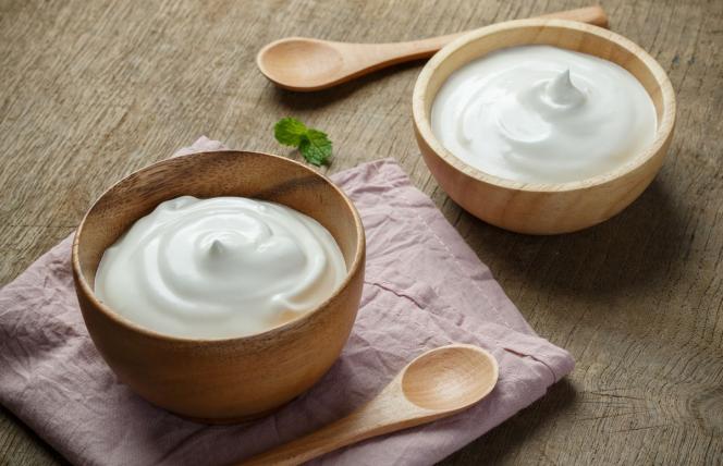 Regularne spożywanie jogurtu może zmniejszyć ryzyko rozwoju raka jelita grubego