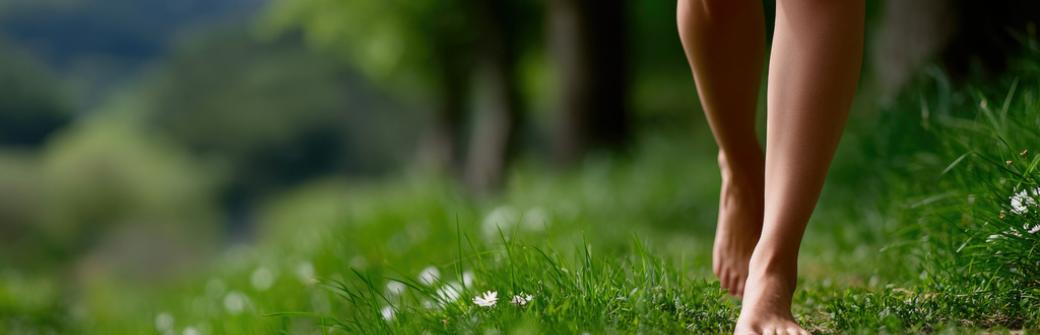  Stopy na pierwszym planie - naturalne sposoby na piękne stopy