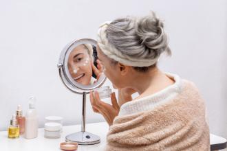 Dzięki tym 3 składnikom odżywczym opóźnisz starzenie naturalnie 