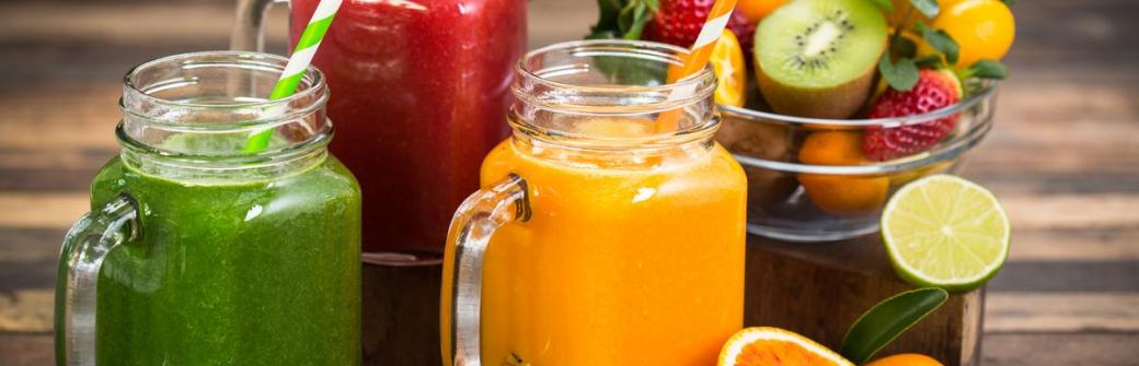 Fruktoza nie jest zdrowym cukrem. Dlaczego owoce lepiej jeść, niż pić?