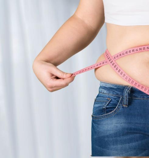 Elektryczna stymulacja mięśni – czy pomaga schudnąć?