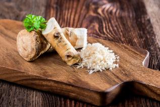 Chrzan - zawiera wiele składników leczniczych i ma szerokie zastosowanie