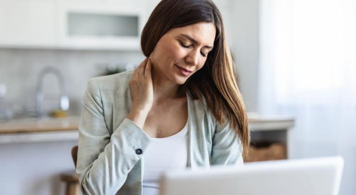 Źródłem bólu są często emocje. Co powoduje ból psychofizyczny i jak go leczyć? 