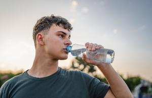 Mikroplastik może sprzyjać rozwojowi raka prostaty?