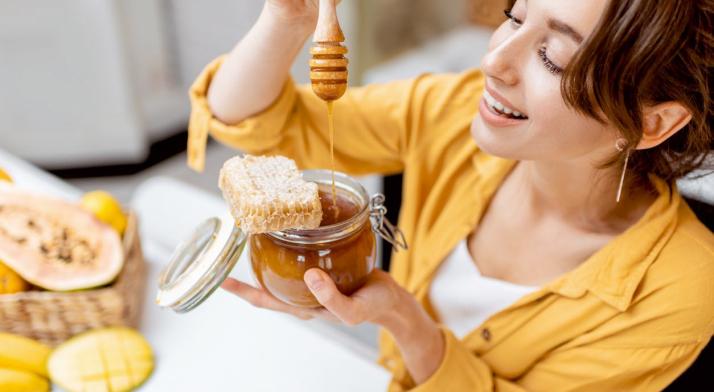 10 najważniejszych właściwości miodu manuka 